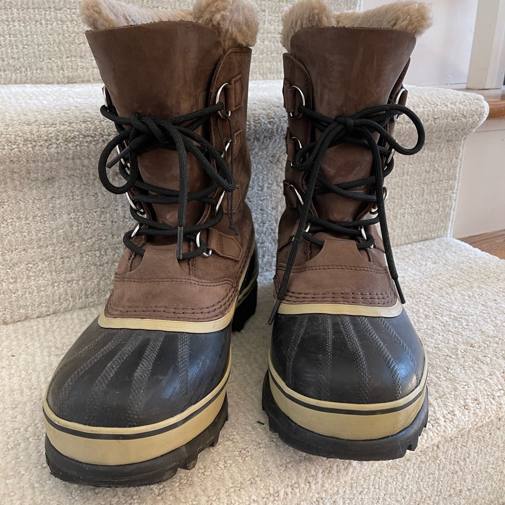 Mens Caribou Sorel Snowboots Size 9